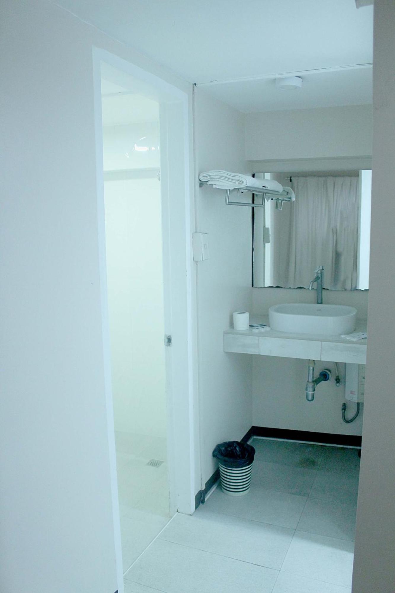 The Humbertos Hotel Davao City Kültér fotó