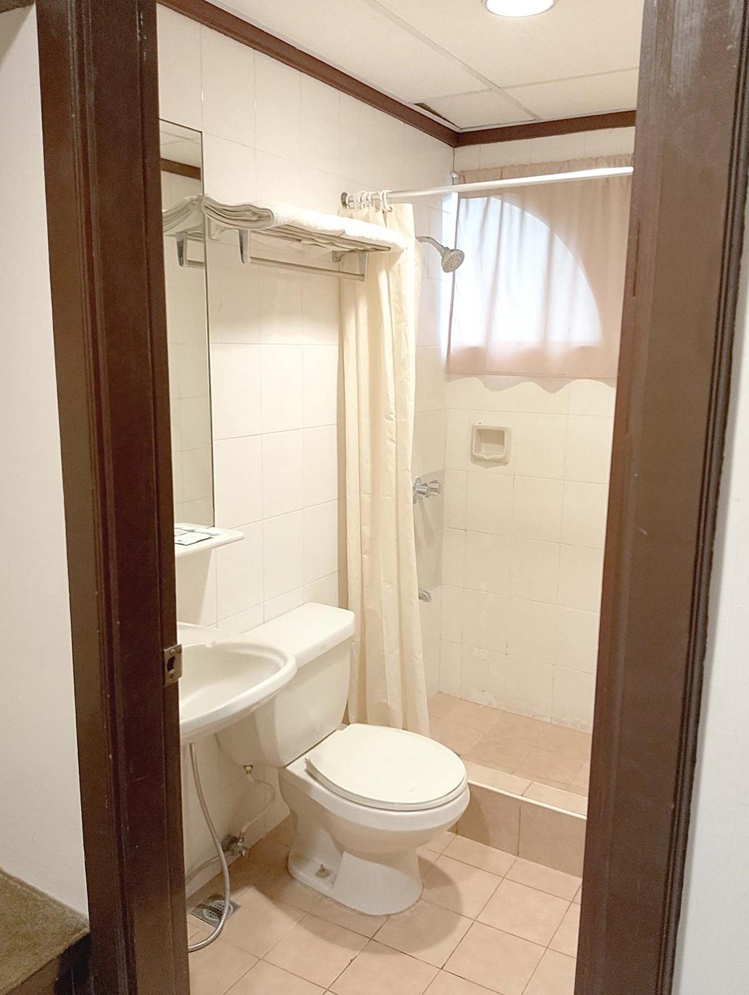 The Humbertos Hotel Davao City Kültér fotó