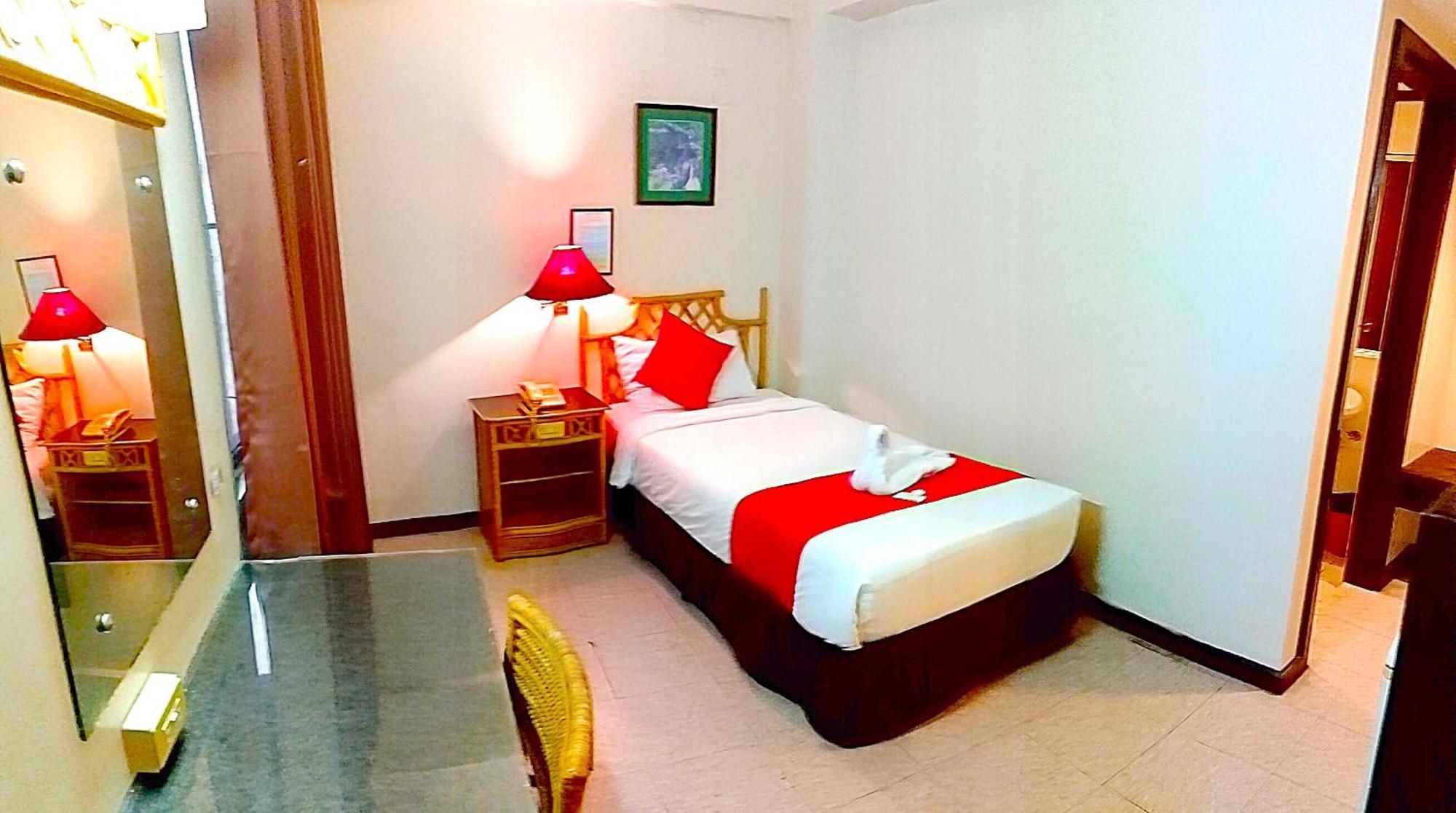 The Humbertos Hotel Davao City Kültér fotó
